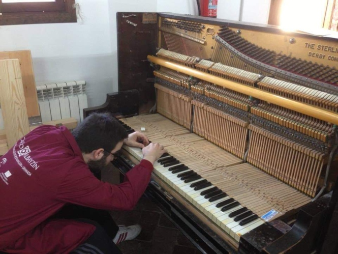 La acción formativa de afinación de pianos es de 1.250 horas (JUNTA)