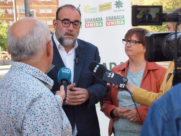 Imagen de la visita al Zaidín (GRANADA UNIDA)