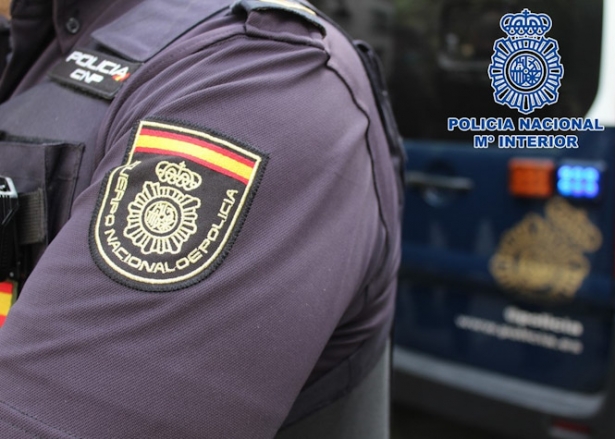 Agente de la Policía Nacional (POLICÍA NACIONAL) Agente de la Policía Nacional (POLICÍA NACIONAL)