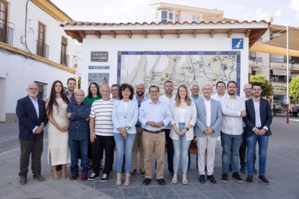 Foto de familia de candidatos del PSOE en la Alpujarra (PSOE) 