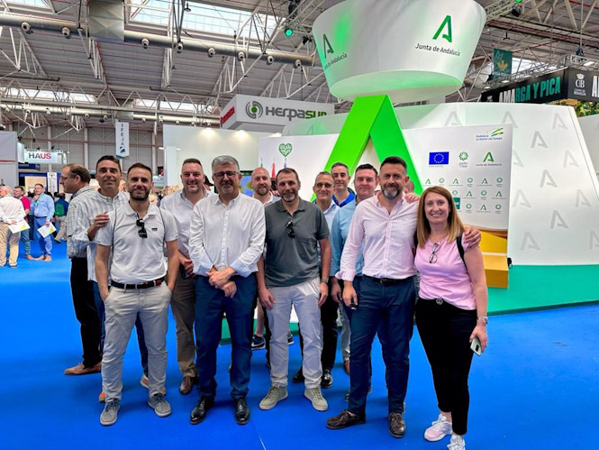 Visita de agricultores a Expoliva con Caja Rural Granada (CAJA RURAL GRANADA)