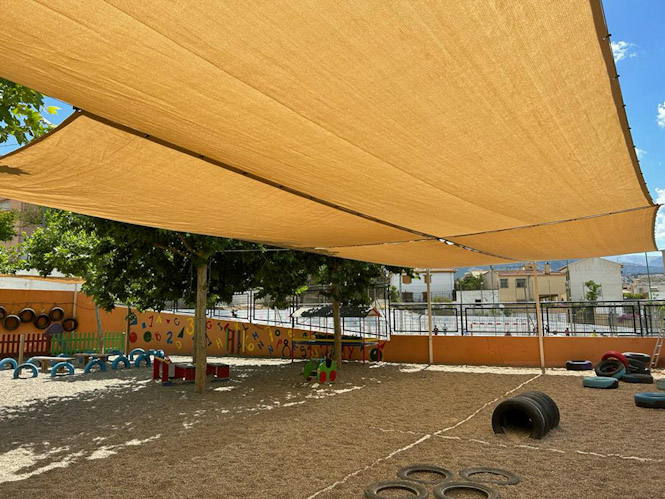 Instalación de toldos (AYTO. HUÉTOR VEGA)