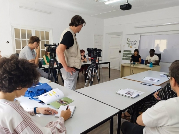 Imagen de archivo de una rueda de prensa de Granada Acoge (GRANADA ACOGE) Imagen de archivo de una rueda de prensa de Granada Acoge (GRANADA ACOGE)