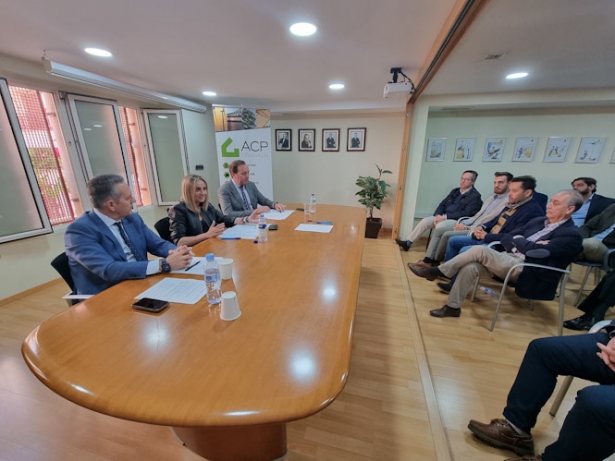Imagen de la reunión con la ACP (PP)