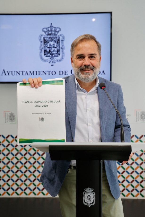 Jacobo Calvo ha presentado el plan de acción (JAVIER ALGARRA/ AYUNTAMIENTO)