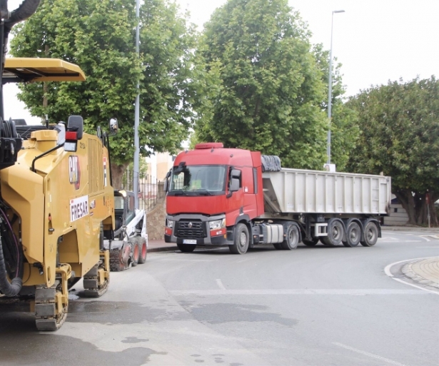 El Puerto de Motril (Granada) adjudica el asfaltado de la avenida Julio Moreno (PUERTO DE MOTRIL) 