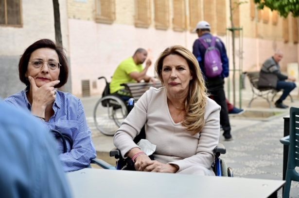 Concha Insúa, de CS en Granada, en el centro en la imagen (CS)