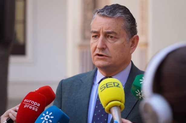 El consejero de la Presidencia, Interior, Diálogo Social y Simplificación Administrativa, Antonio Sanz (FRANCISCO J. OLMO / EUROA PRESS)