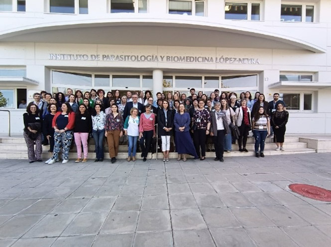 Foto de familia de los asistentes hoy al encuentro (MANUEL SÁNCHEZ MEDINA -IPBLN)