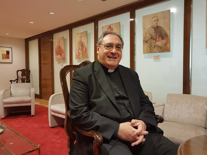 José María Gil Tamayo, posa para Europa Press en imagen de archivo en su etapa como portavoz y secretario general de la Conferencia Episcopal Española (EUROPA PRESS)