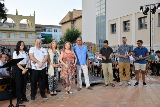 Entrega de premios (AYTO. ALBOLOTE)