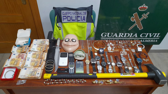 Efectos recuperados (POLICÍA NACIONAL)