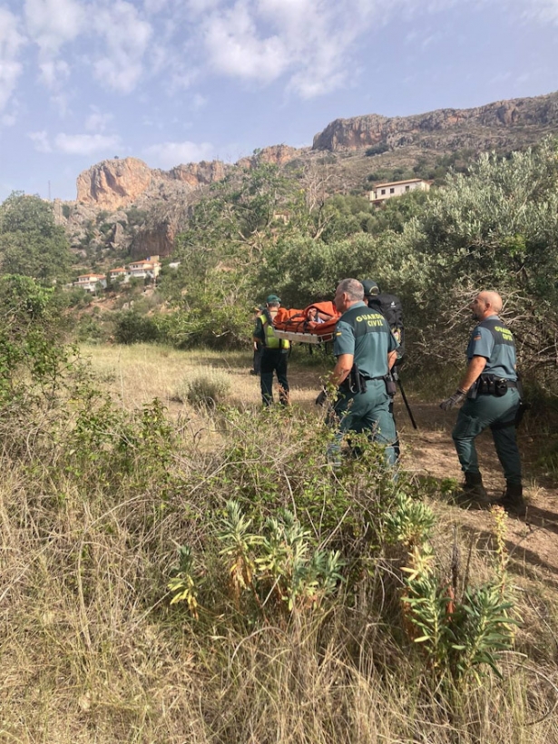 Rescate de un anciano con alzhéimer que desapareció en Cogollos Vega (GUARDIA CIVIL) Rescate de un anciano con alzhéimer que desapareció en Cogollos Vega (GUARDIA CIVIL)