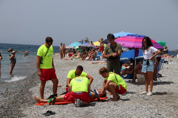 Imagen del simulacro (AYUNTAMIENTO ALMUÑÉCAR)