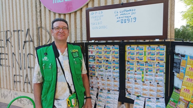 José Aguilera, vendedor de la ONCE desde 2016. (ONCE)