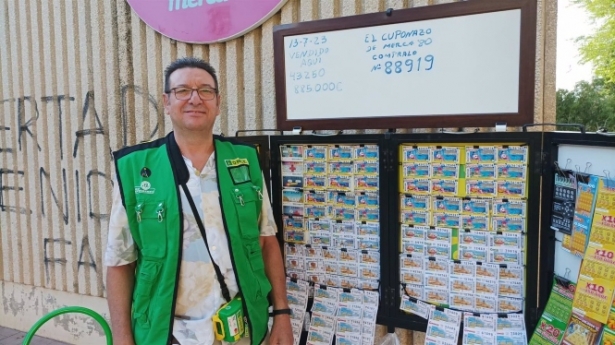 José Aguilera, vendedor de la ONCE desde 2016. (ONCE)