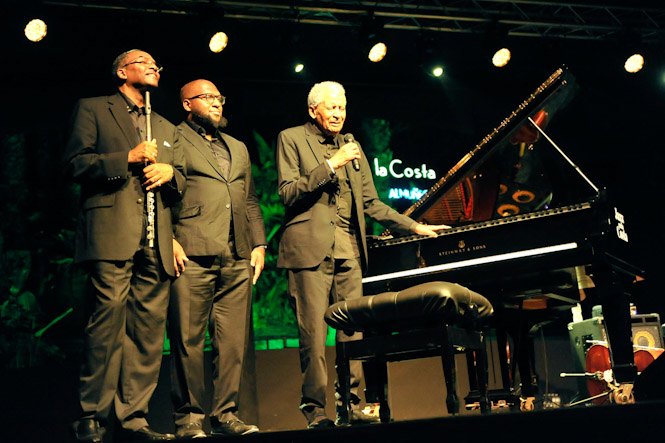 Imagen del concierto (AYTO. ALMUÑÉCAR)