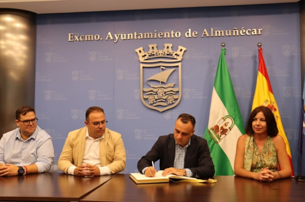 Visita del presidente de Diputación a Almuñécar (DIPGRA)