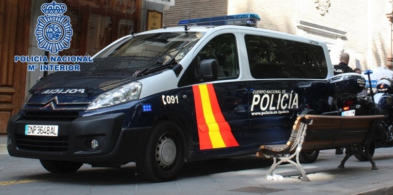 Vehículo policial (POLICÍA NACIONAL) 