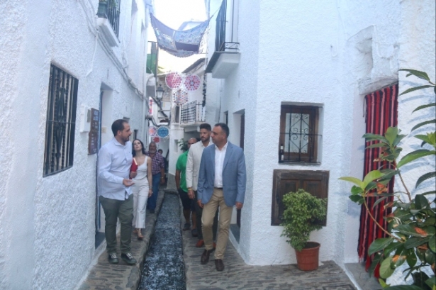 Imagen de la visita a Pampaneira (DIPGRA) Imagen de la visita a Pampaneira (DIPGRA)