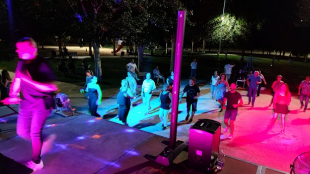 `Bailes al fresquito` (AYTO. HUÉTOR TÁJAR)