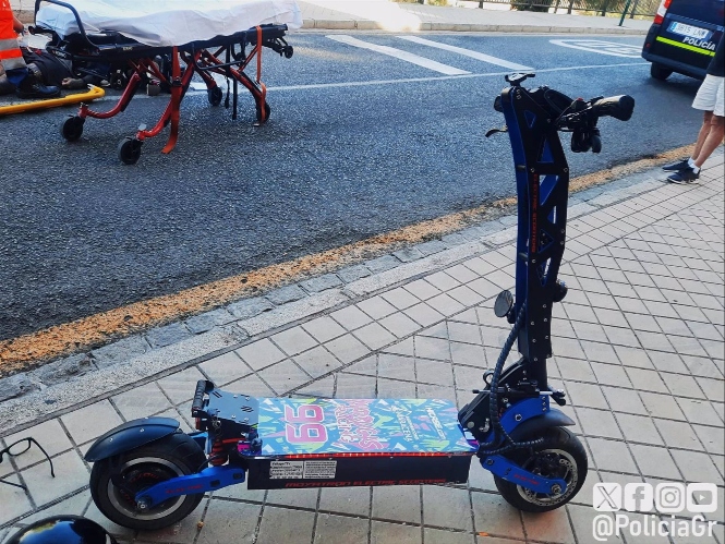 Patinete accidentado (PERFIL DE POLICÍA LOCAL EN LA RED SOCIAL `X`) 