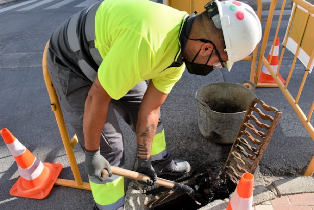 Limpieza de imbornales (AYTO. ALBOLOTE)