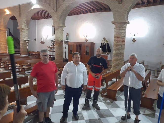 Revisión de daños tras una tormenta en Cogollos de Guadix (PERFIL DEL AYUNTAMIENTO EN LA RED SOCIAL `X`) 