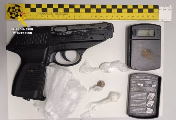 Pistola de aire comprimido (GUARDIA CIVIL) Pistola de aire comprimido (GUARDIA CIVIL)