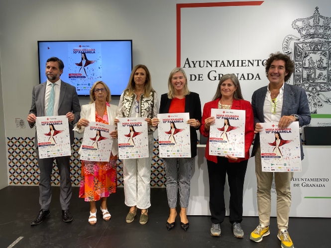 Presentación de la pasarela solidaria (AYTO. GRANADA)
