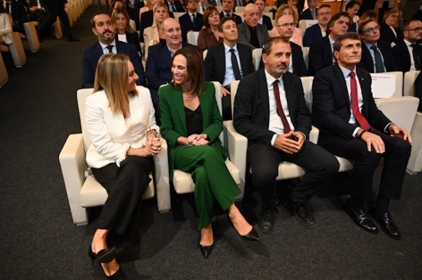 Asistentes a la jornada (JUNTA) Asistentes a la jornada (JUNTA)