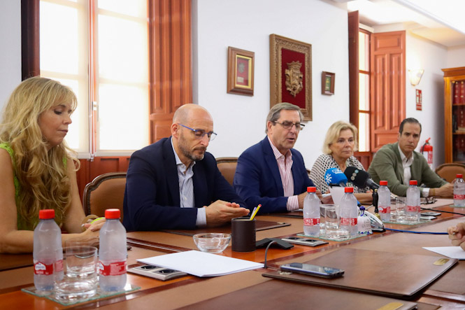 Rueda de prensa en el Colegio de Abogados (ICAGR)