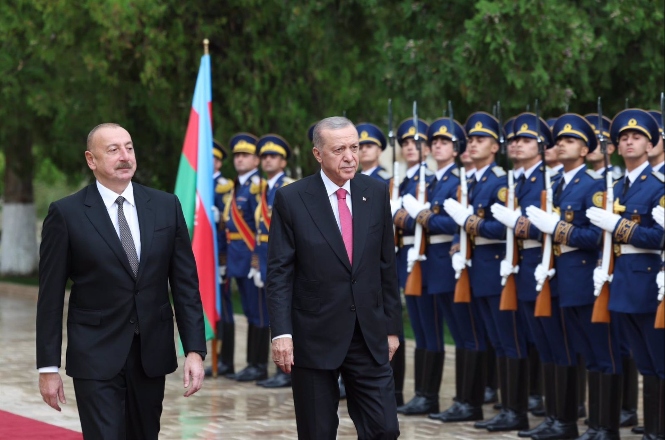 El presidente de Turquía, Recep Tayyip Erdogan, recibe al presidente de Azerbaiyán, Ilham Aliyev (RECEP TAYYIP ERDOGAN OFFICE /APA / DPA) 