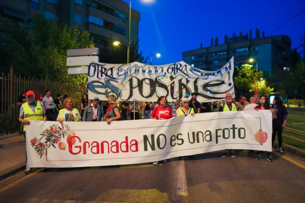 Manifestación contra la Cumbre Europea (CRISTIAN FERNÁNDEZ) 