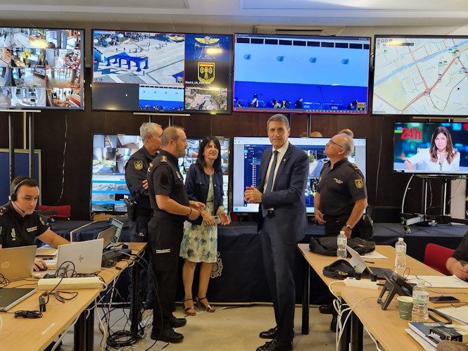 Visita al Centro de Mando policial instalado en la Jefatura Superior de Policía Nacional de Andalucía Occidental (DELEGACIÓN DEL GOBIERNO)
