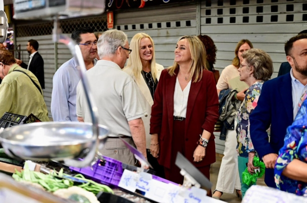 Imagen de la visita a Merca80 (AYUNTAMIENTO GRANADA)