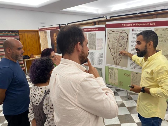 Visita a la exposición (AYTO. PAMPANEIRA) 