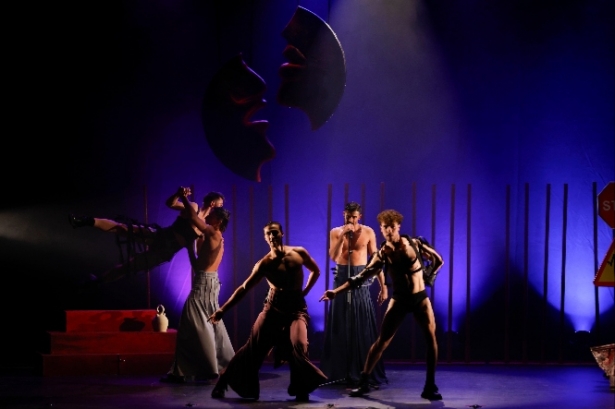 Representación de la obra (TEATRO HUMOR SANTA FE) Representación de la obra (TEATRO HUMOR SANTA FE)