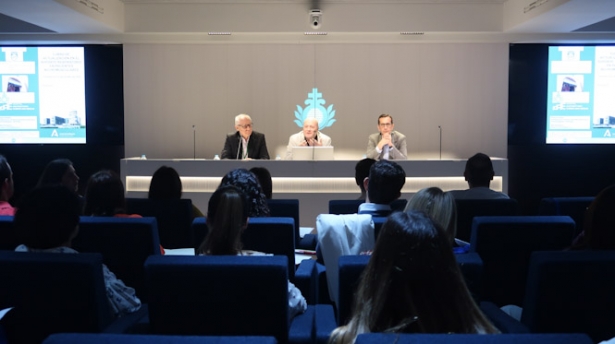 Imagen de la jornada (HUSC)