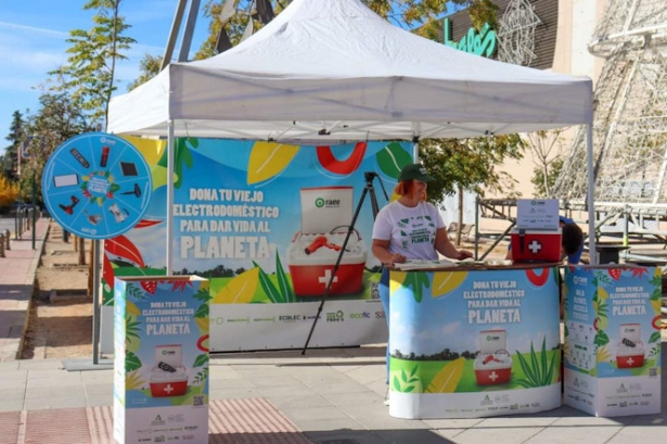 Stand de `Dona vida al planeta ` (CRISTIAN FERNÁNDEZ)