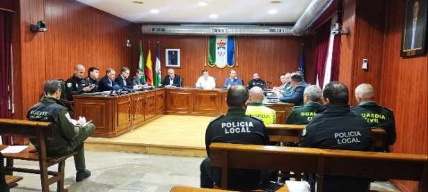 Reunión de coordinación de la apertura de la estación de esquí (AYTO. MONACHIL) 