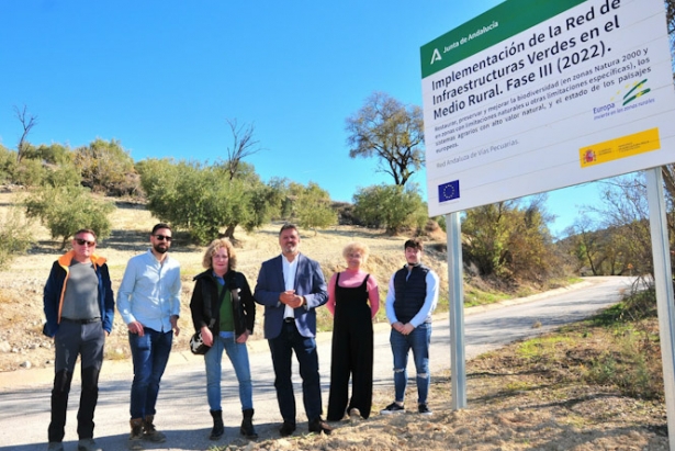 Imagen de la visita a la vía pecuaria (JUNTA)