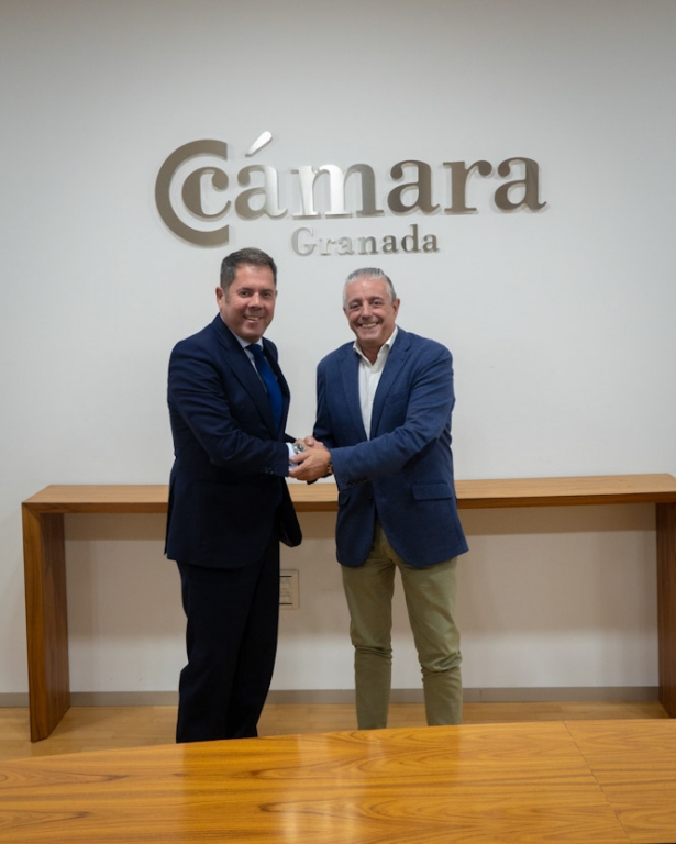 Firma del convenio (CÀMARA GRANADA)