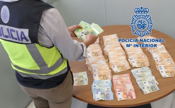 Dinero incautado (POLICÍA NACIONAL)