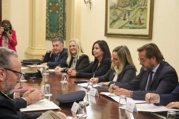 Mesa contra los Cortes de Luz en distrito Norte (CRISTIAN FERNÁNDEZ) 