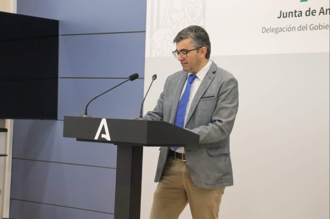el delegado territorial de Empleo, Empresa y Trabajo Autónomo de la Junta de Andalucía en Granada, José Javier Martín Cañizares (CRISTIAN FERNÁNDEZ) 
