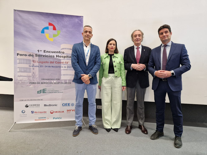 El Delegado de Salud ha acudido al foro (HUSC)