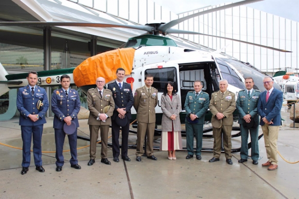 Exposición sobre el Servicio Aéreo de la Guardia Civil (GUARDIA CIVIL)
