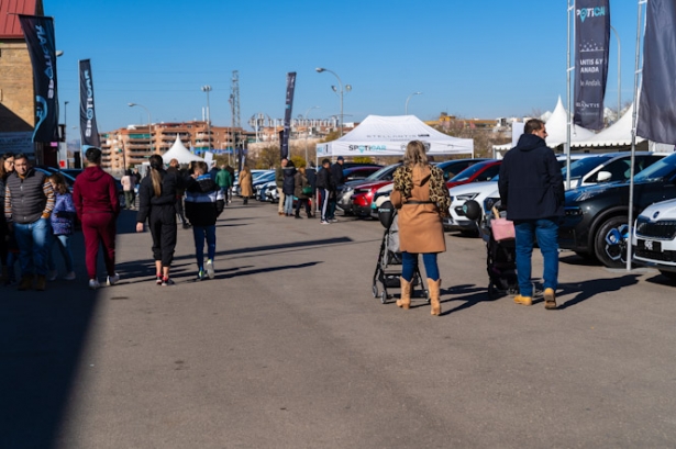 Visitantes del Salón del Vehículo de Ocasión, seminuevo y km 0 (FERMASA)