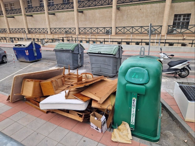 Residuos en la vía pública (AYUNTAMIENTO) 